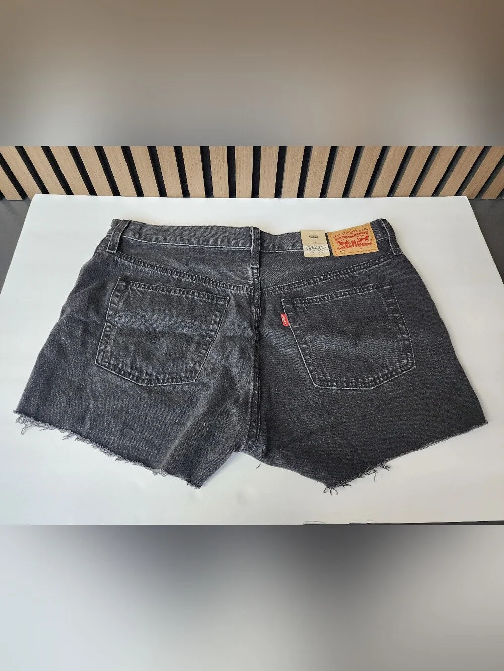 Levis tags size
